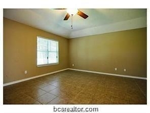 2307 Carnation Court - Photo 4