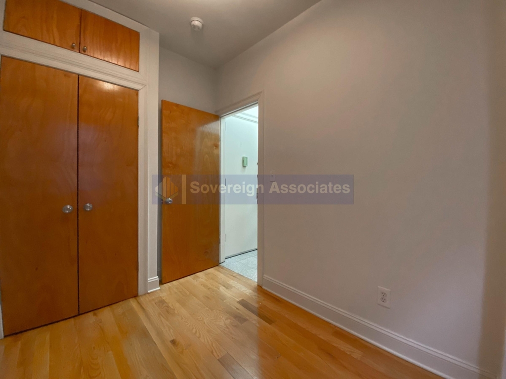 652 West 163rd Street - Photo 3