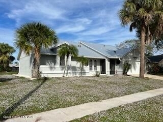 708 Fishtail Palm Boulevard - Photo 3