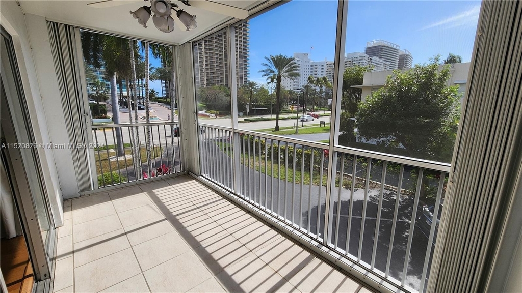 10150 Collins Ave - Photo 18