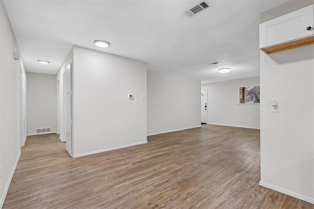 1503 Montclair Street - Photo 3