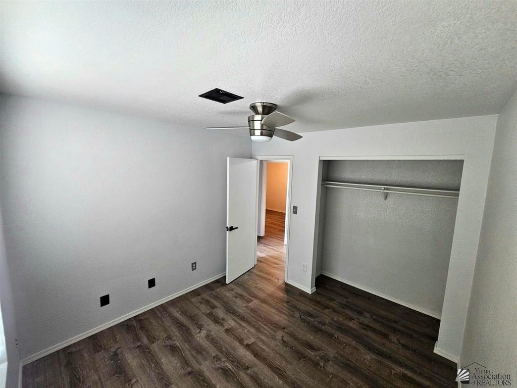 11315 E 26 St - Photo 7