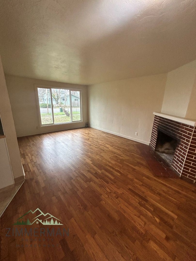 1645 Polk St. - Photo 3