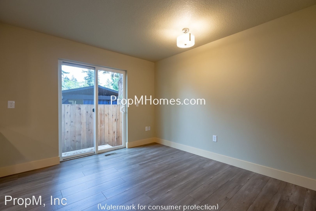 5922 Se 136th Avenue - Photo 10