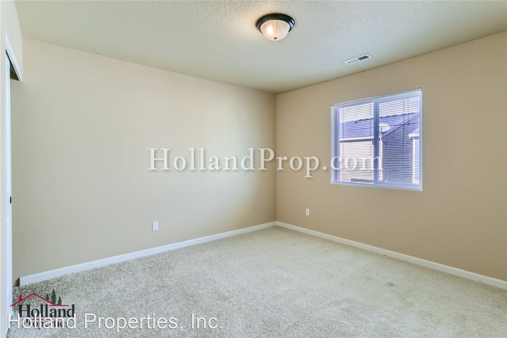 2548 Carson Loop - Photo 13