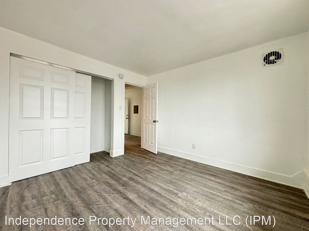 3816 East 3rd - Photo 2
