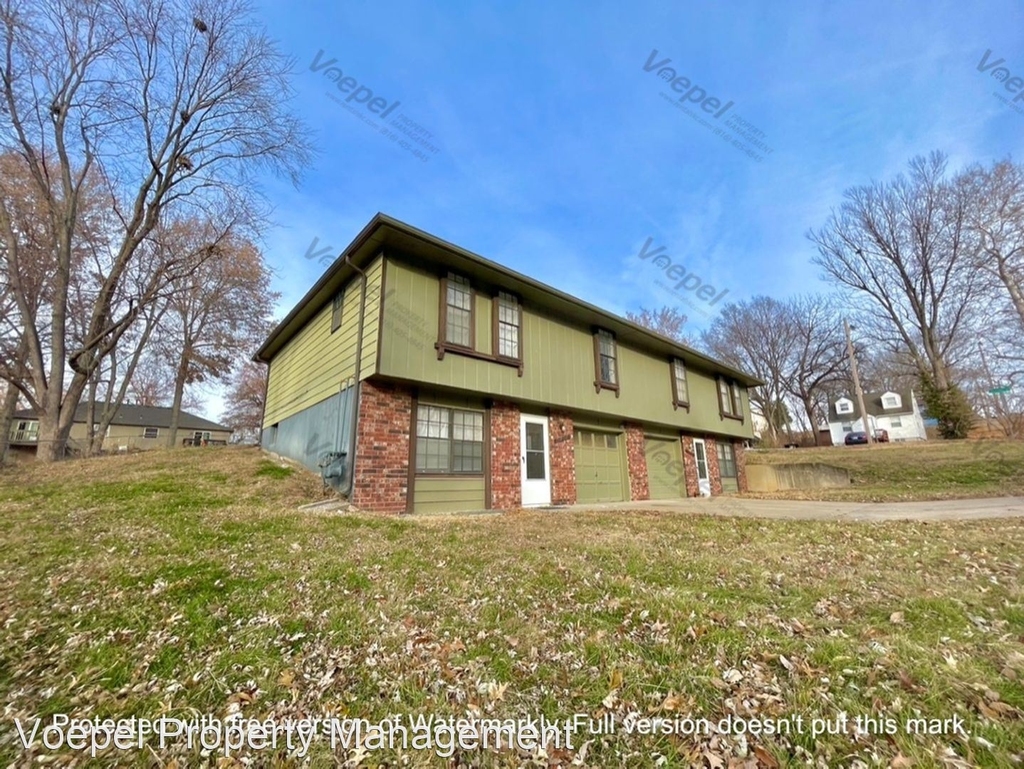 5710-5712 Ne 50th Street - Photo 1