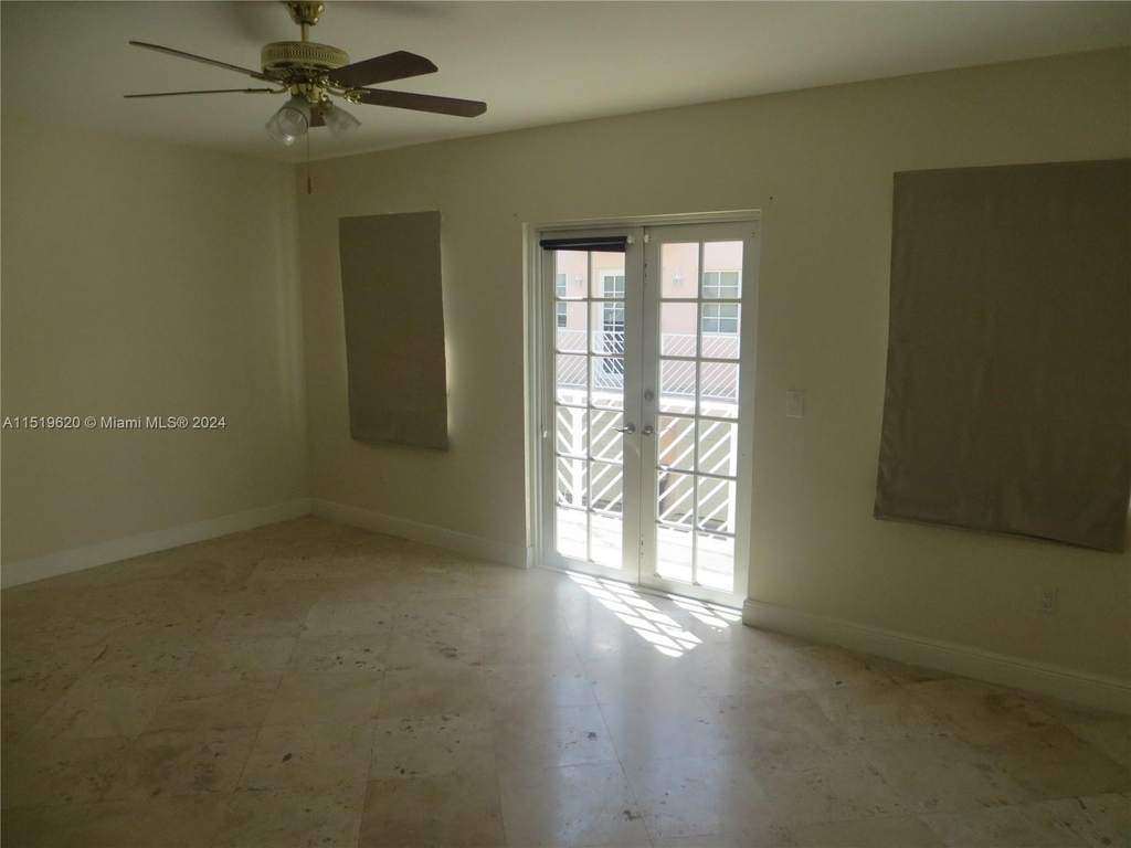 928 Sw 10th St - Photo 22