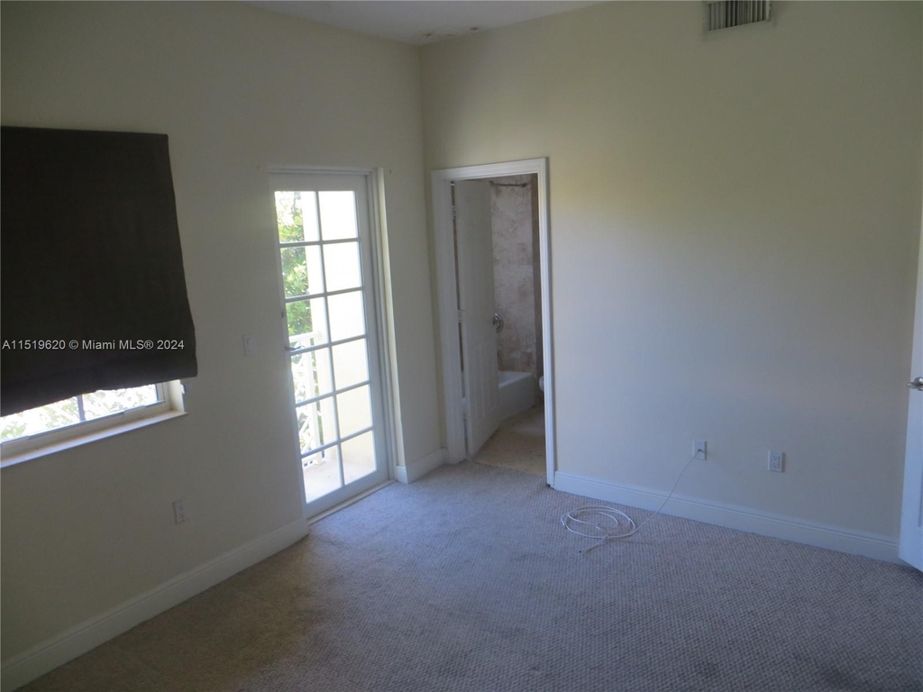 928 Sw 10th St - Photo 24