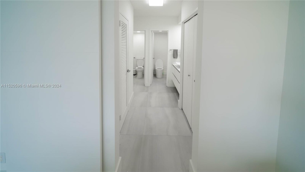 5700 Collins Ave - Photo 11