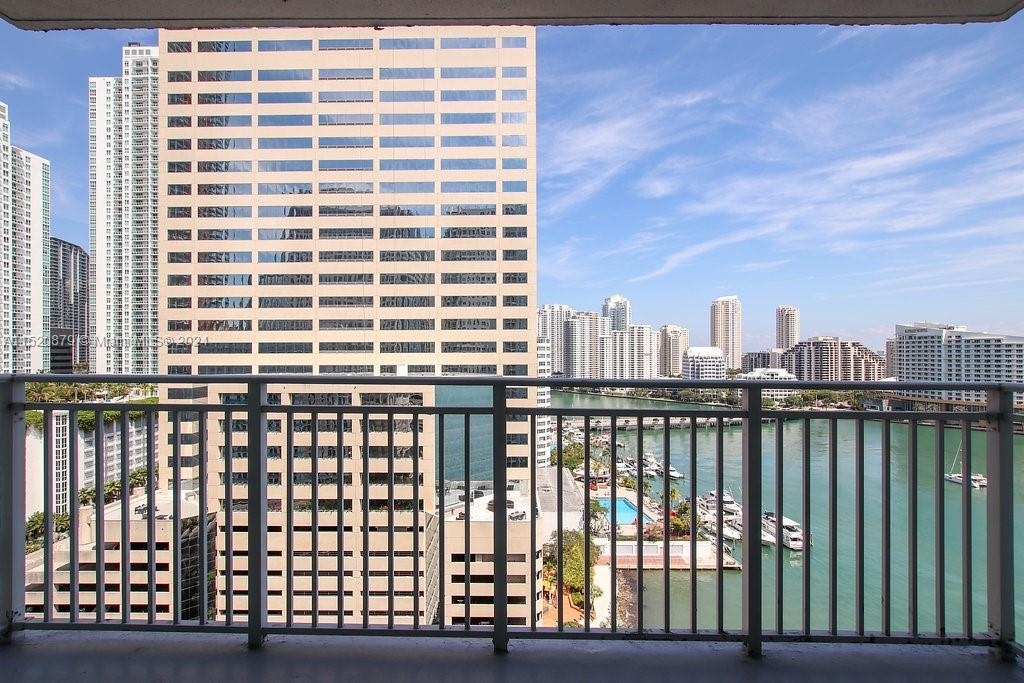 1111 Brickell Bay Dr - Photo 6