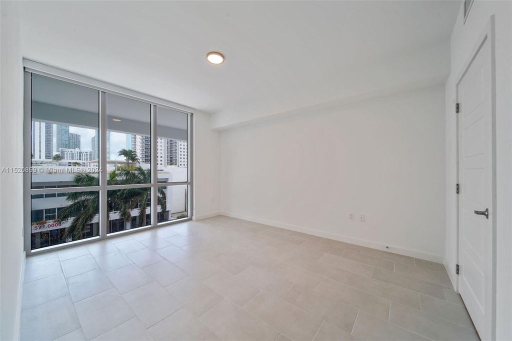 2150 N Bayshore Dr - Photo 18