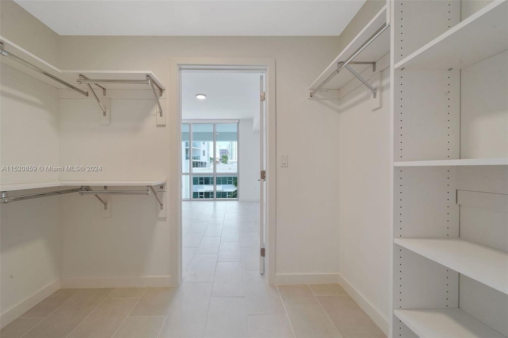 2150 N Bayshore Dr - Photo 17