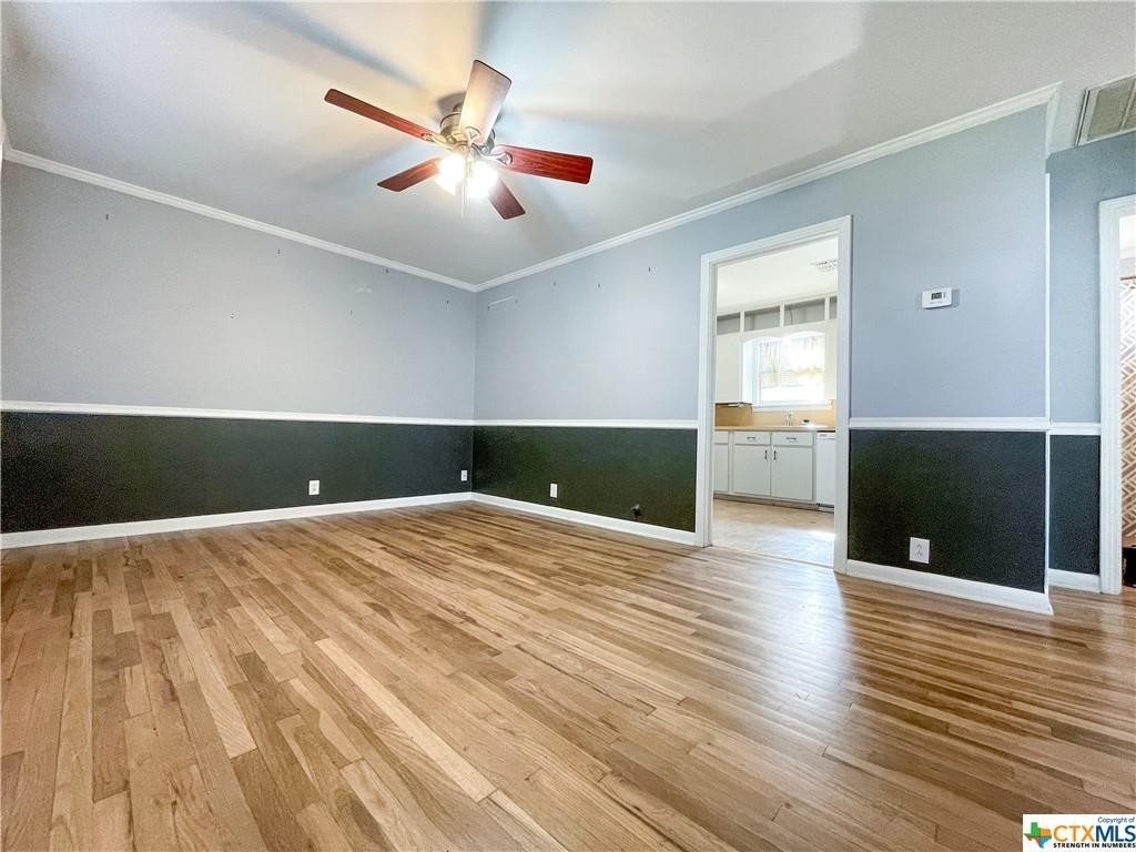 523 W Merriweather Street - Photo 2