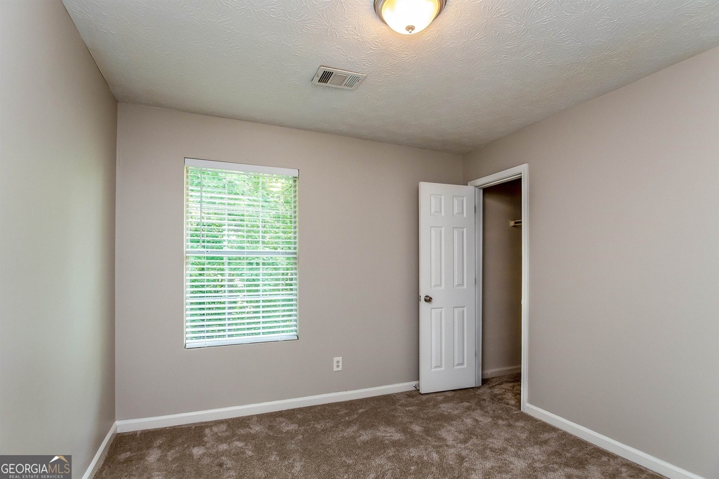 1305 Sandybrook - Photo 13