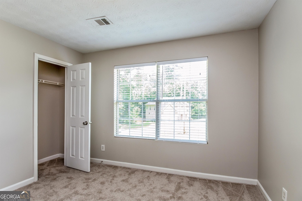 1305 Sandybrook - Photo 15