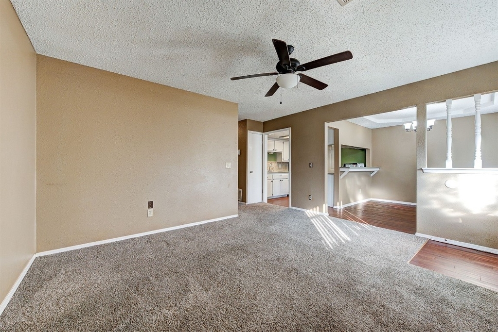 4509 Royal Oak Drive - Photo 4