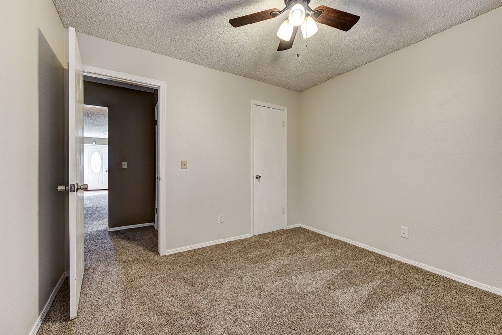 4509 Royal Oak Drive - Photo 24