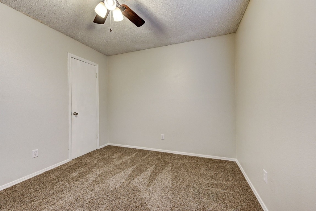 4509 Royal Oak Drive - Photo 23