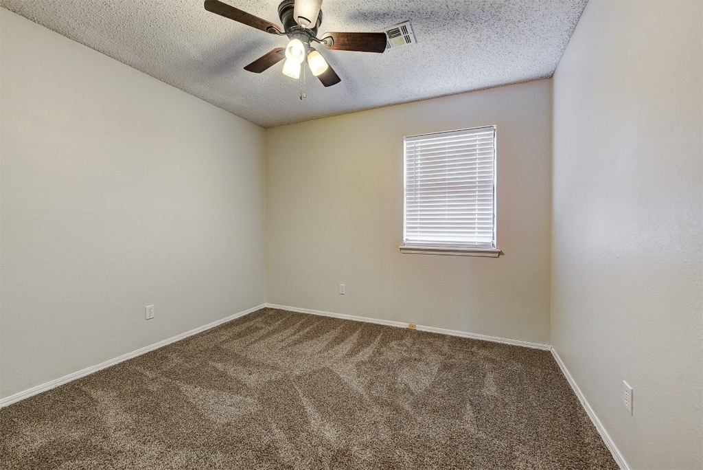 4509 Royal Oak Drive - Photo 22