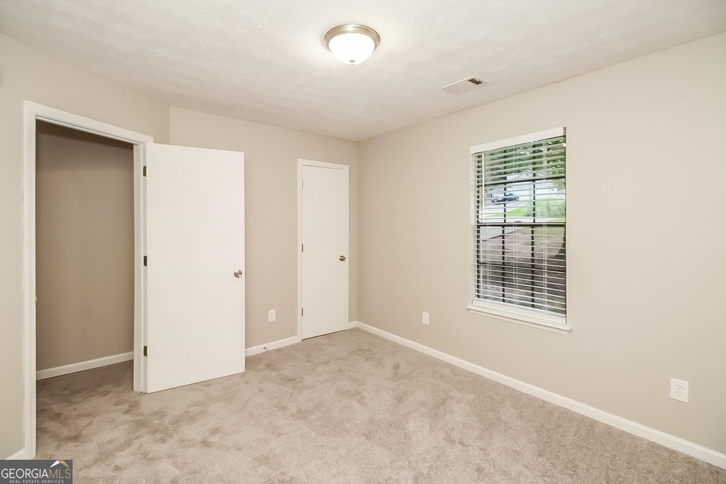 208 Peartree - Photo 11