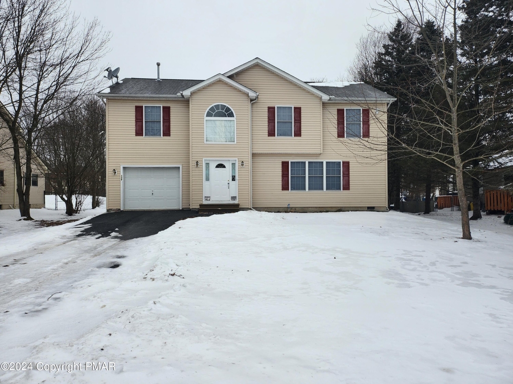 138 Fergus Way - Photo 2