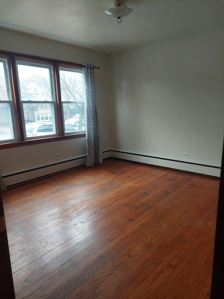 3719 W 59th Street - Photo 2