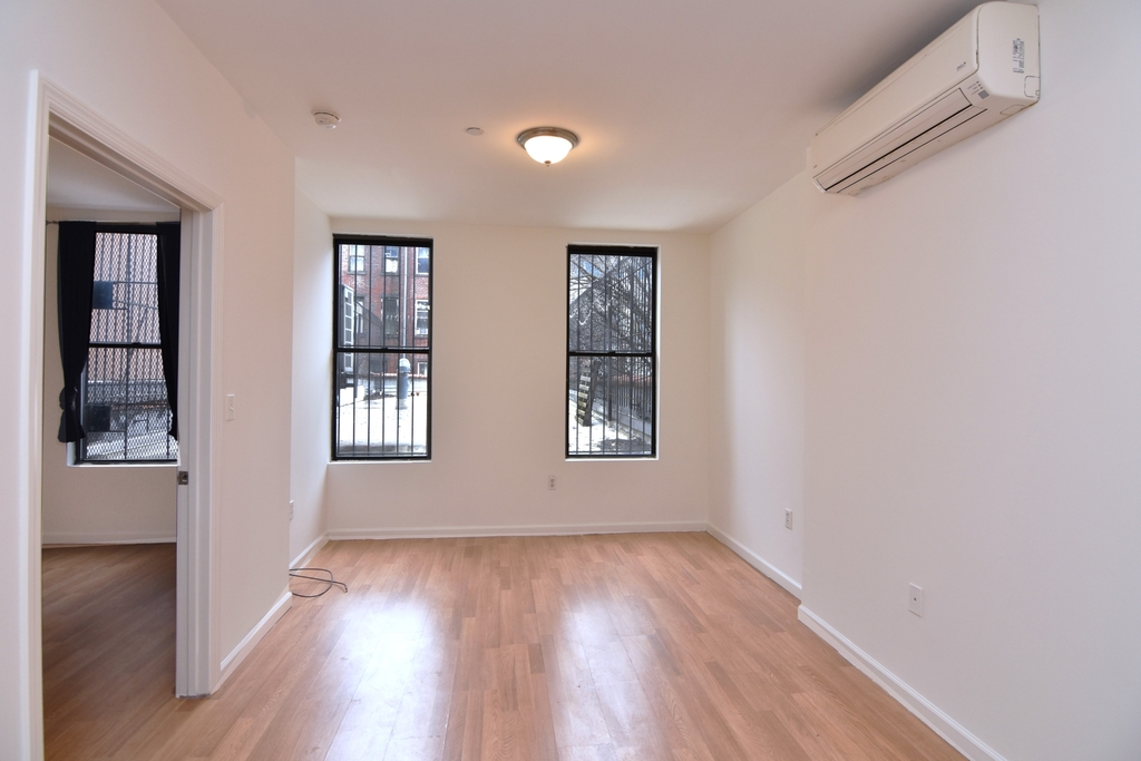 261 West 126th Street - Photo 3