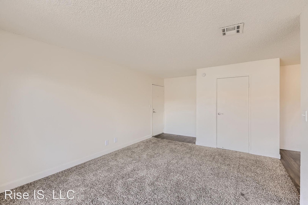 1031 S Stewart - Photo 3