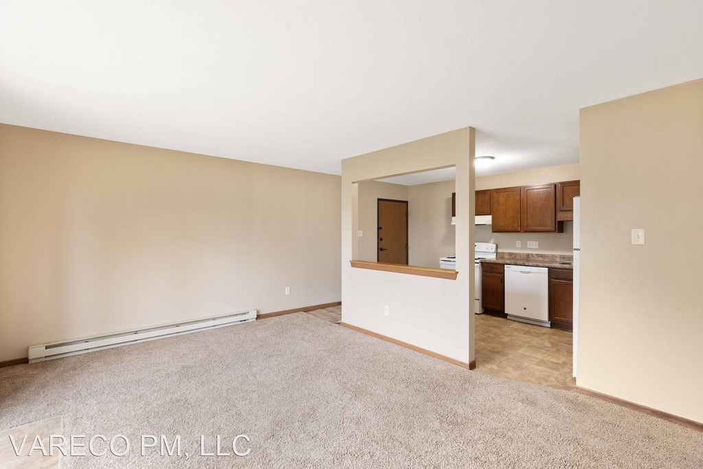 3913 Hubbell Avenue - Photo 4