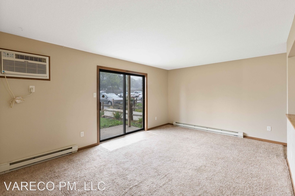3913 Hubbell Avenue - Photo 6