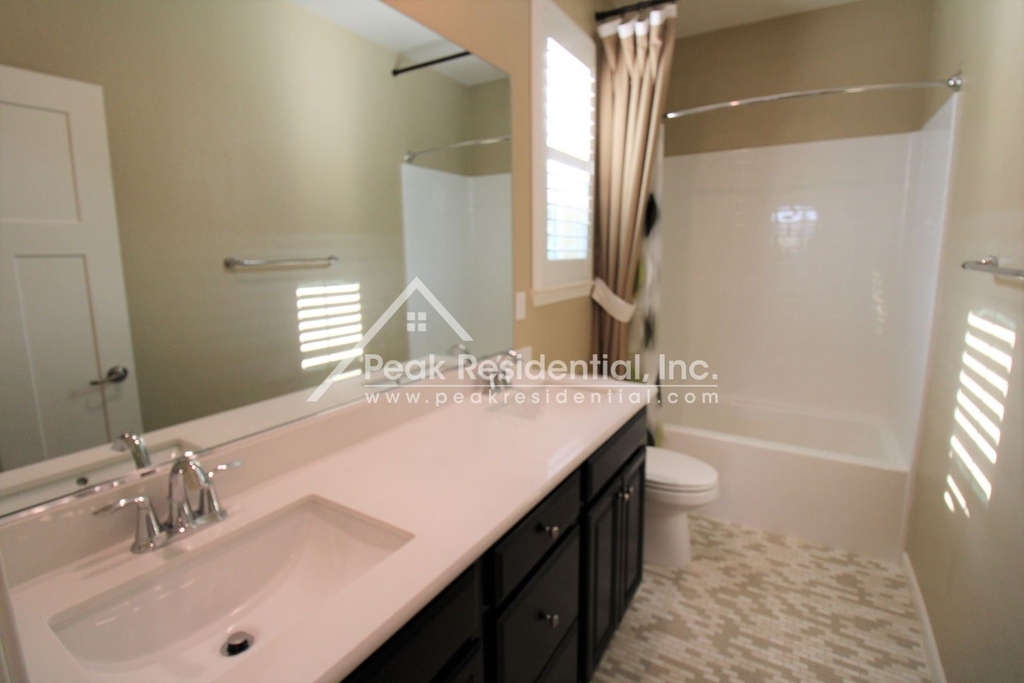 1033 Provence Village Dr - Photo 15