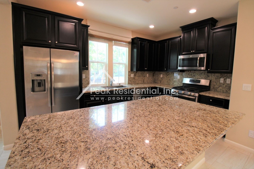 1033 Provence Village Dr - Photo 6