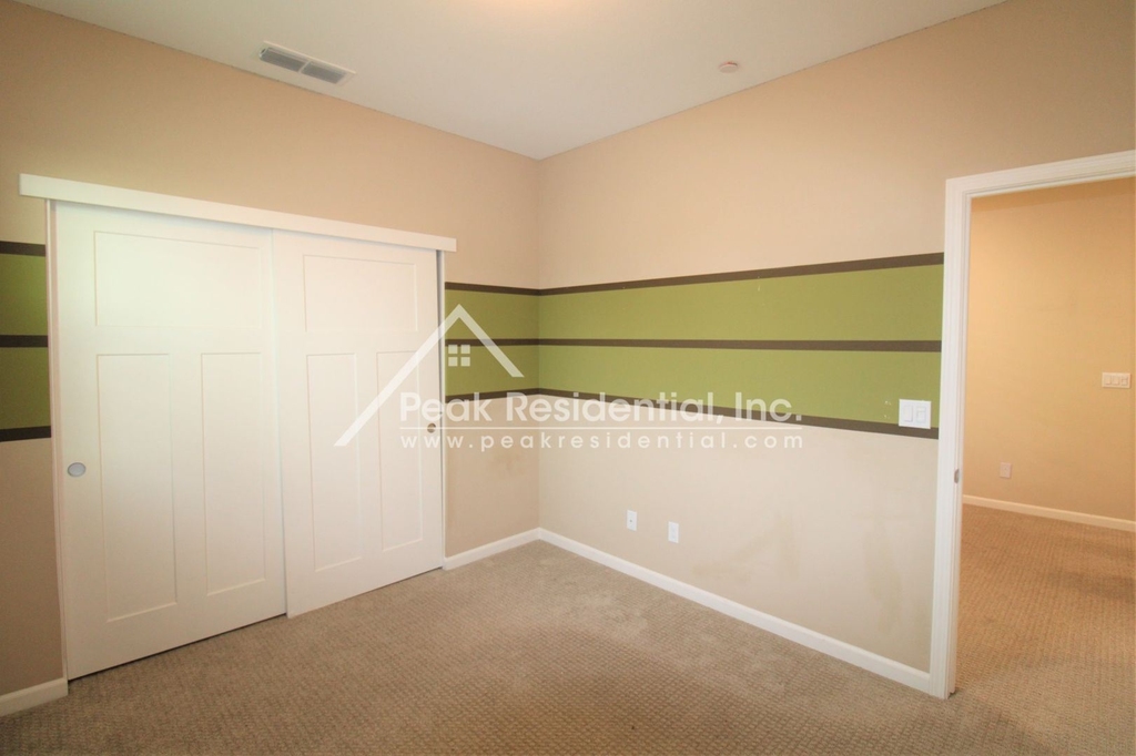 1033 Provence Village Dr - Photo 14