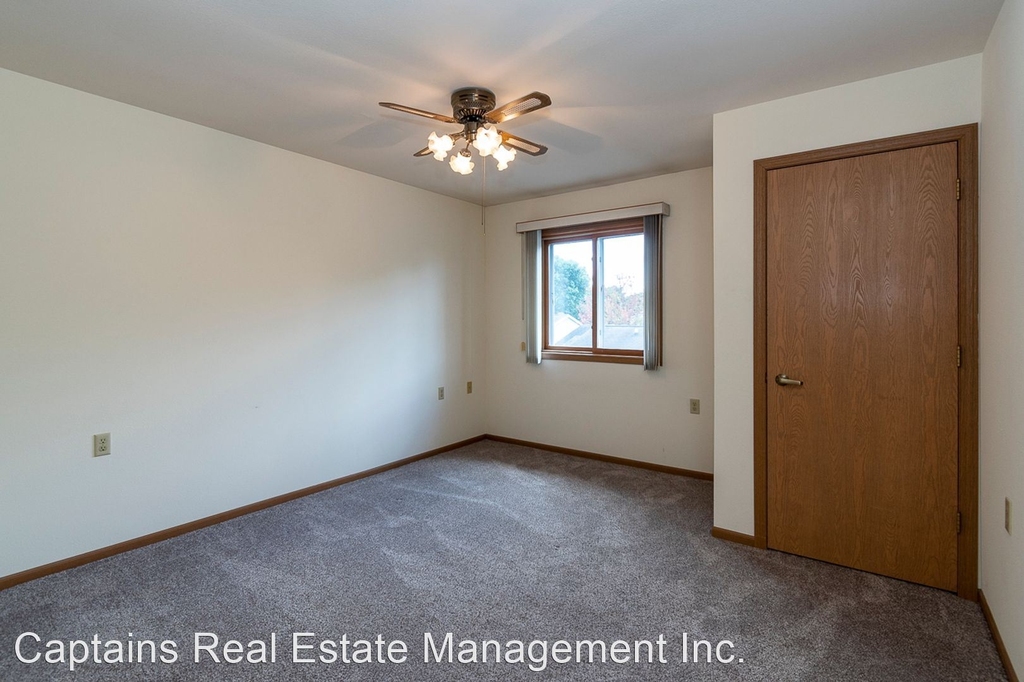 802 W. Main Street - Photo 14