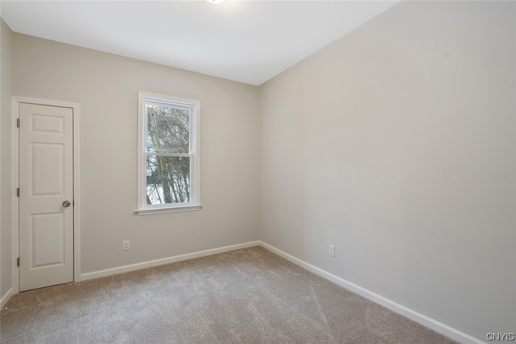 112 Mcallister Avenue - Photo 11