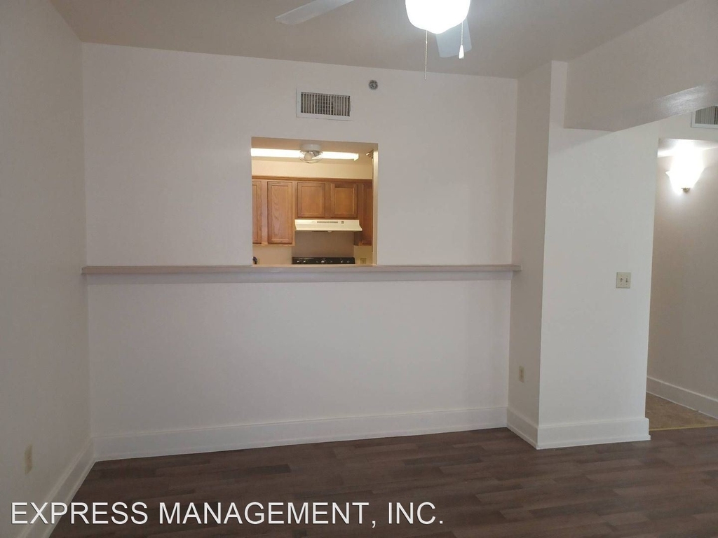 20 E. 9th Street - Photo 2
