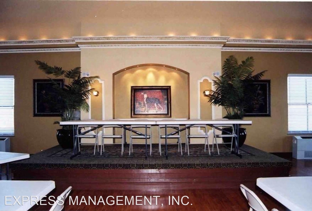 20 E. 9th Street - Photo 14