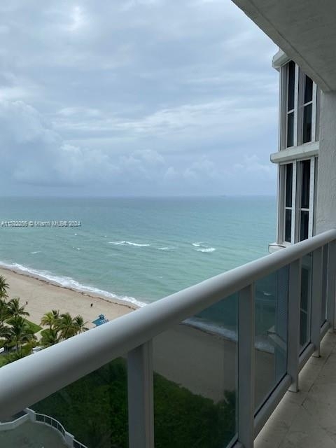 16711 Collins Ave - Photo 7