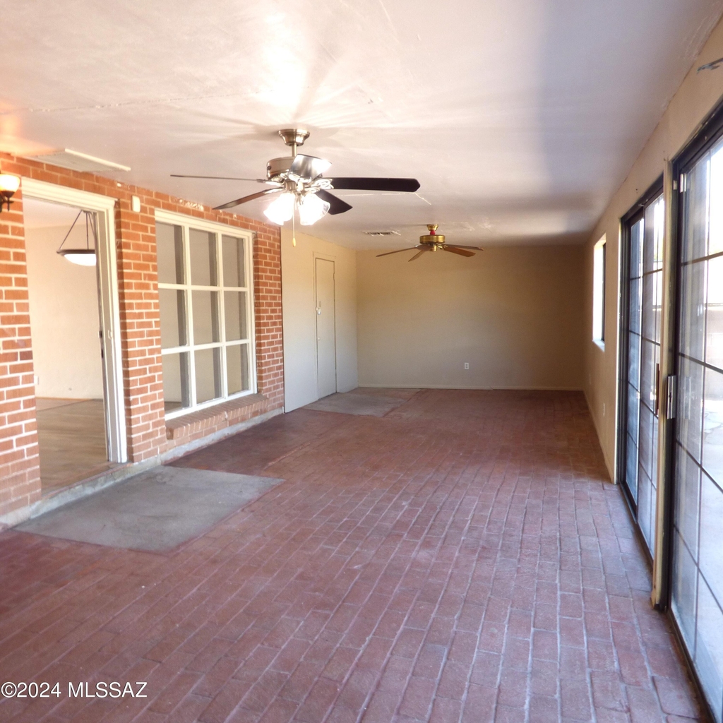 1227 E Allen Road - Photo 19