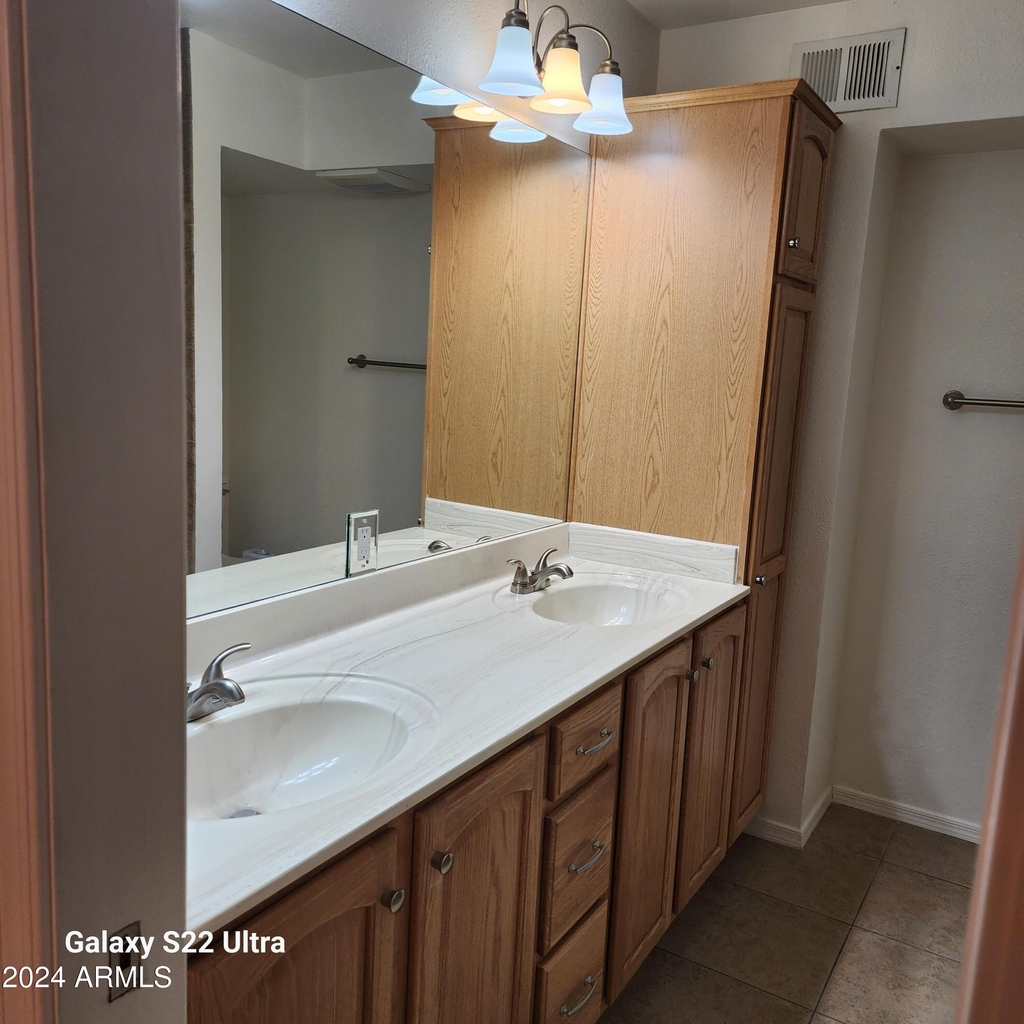 13423 N 29th Place - Photo 10