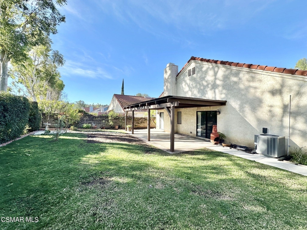 7842 Valley Flores Drive - Photo 26