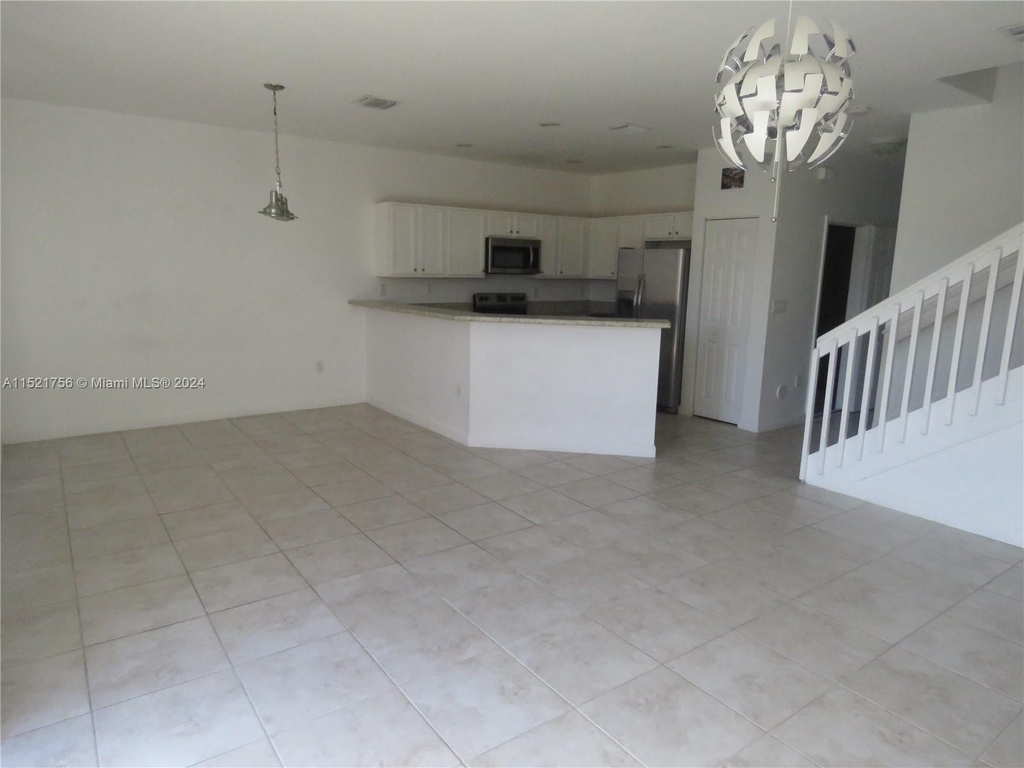 23725 Sw 118th Ave - Photo 2