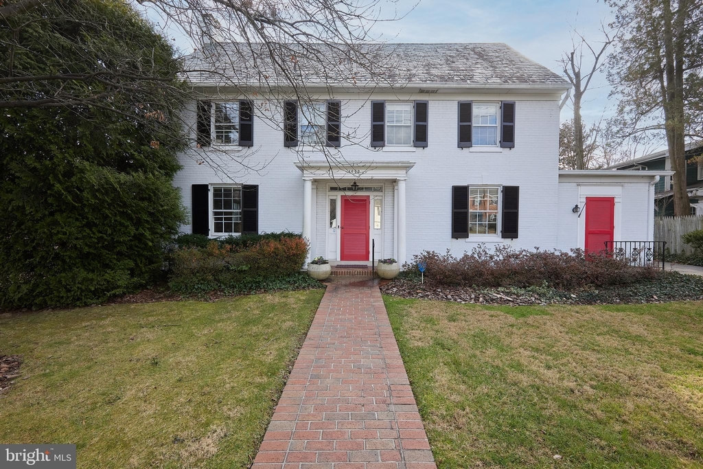 4600 Chevy Chase Boulevard - Photo 0