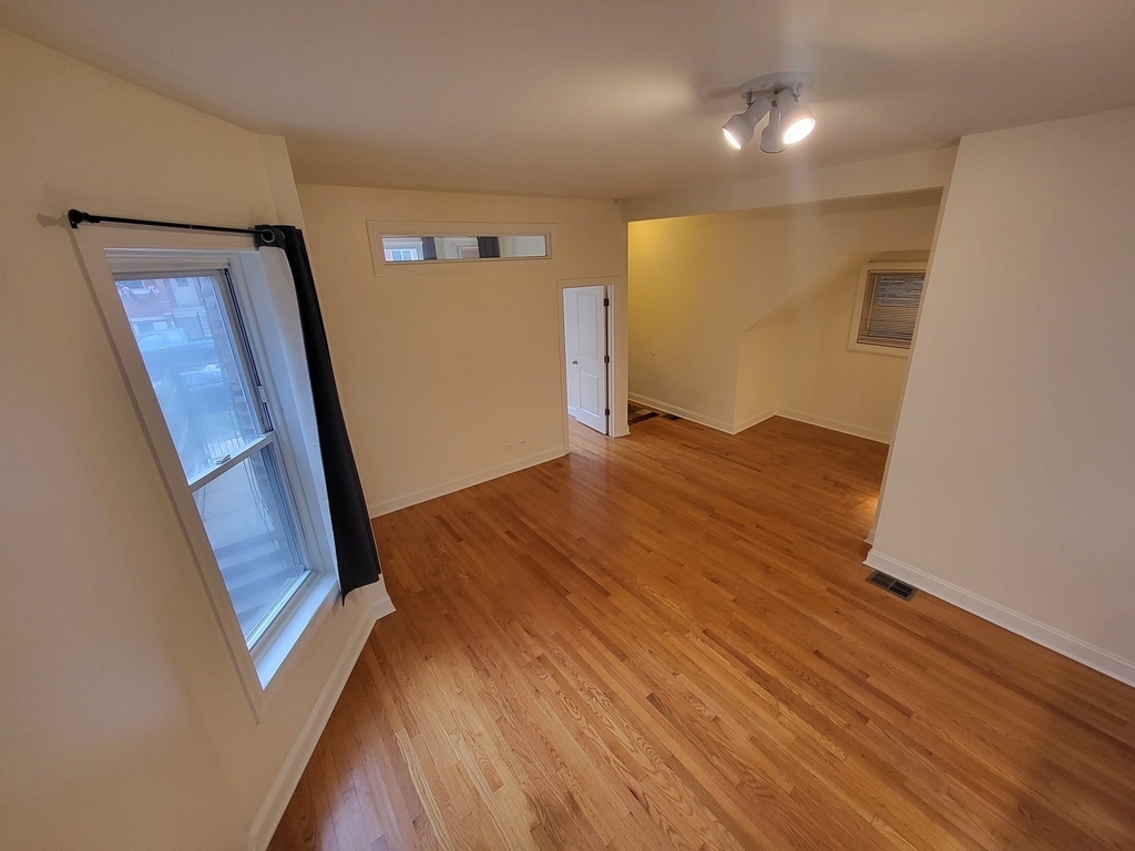 2628 W Thomas Street - Photo 1