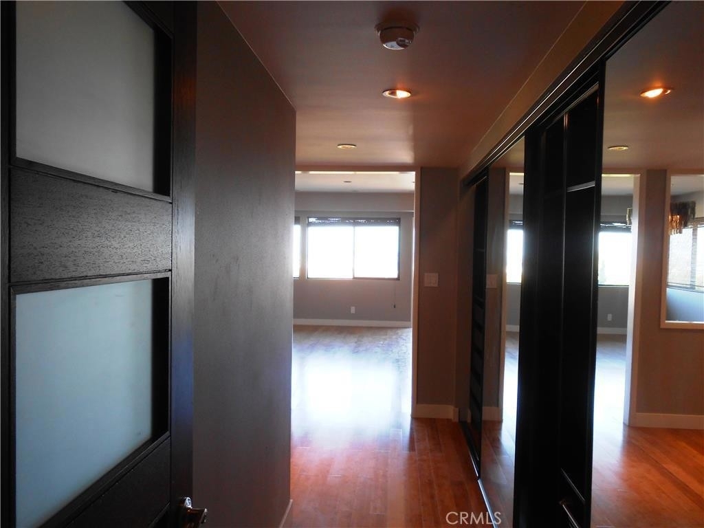 760 W 27th Street - Photo 22