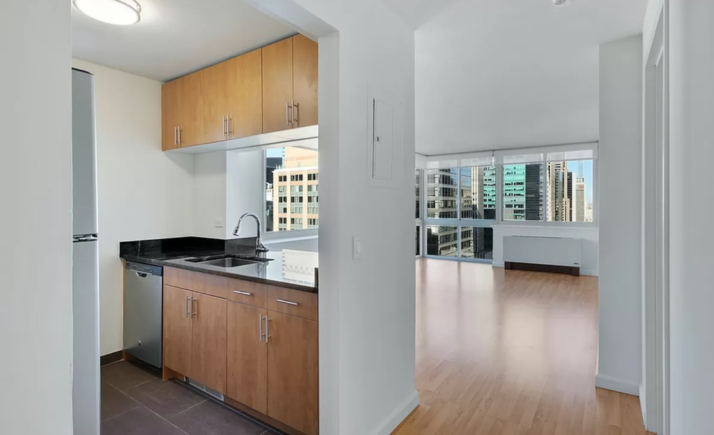 66 West 38th Street - Photo 3