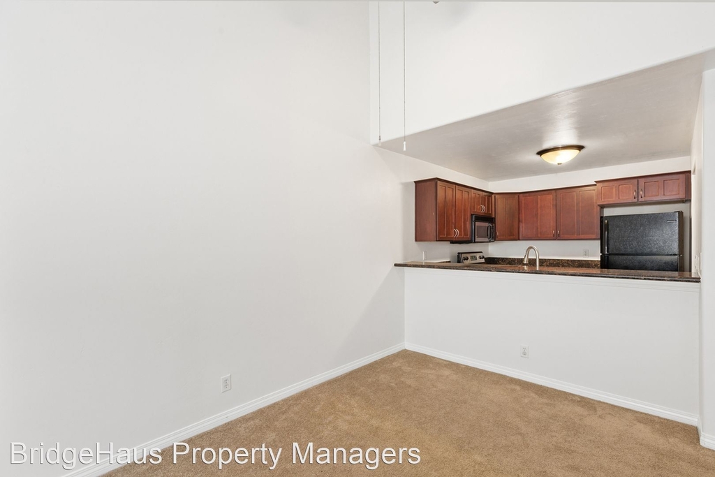 4540 60th Street, #310 - Photo 4