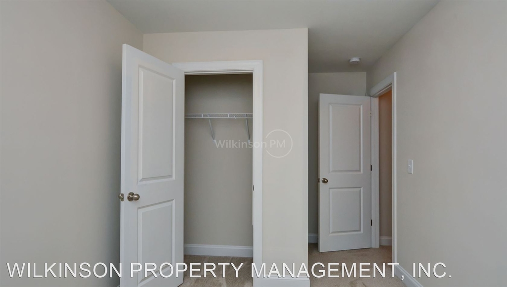 142 E Bell Street - Photo 24