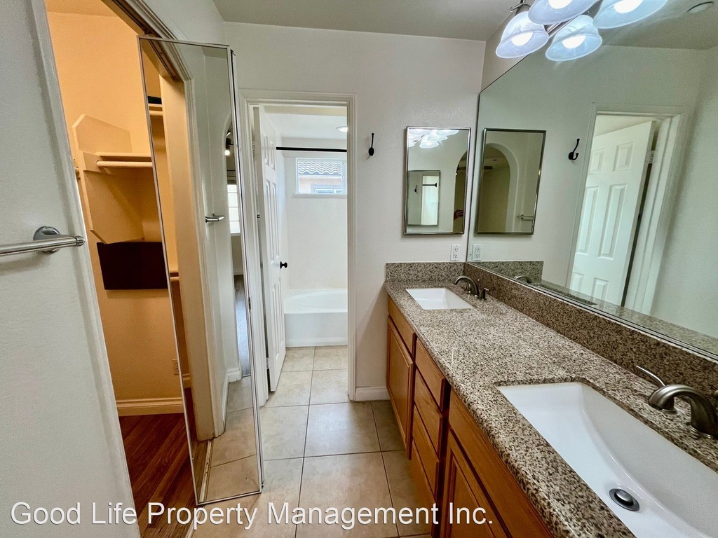 2832 Escala Circle - Photo 20